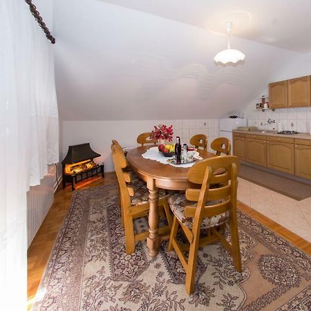 Apartman Dubravcic Apartment Otočac Екстериор снимка