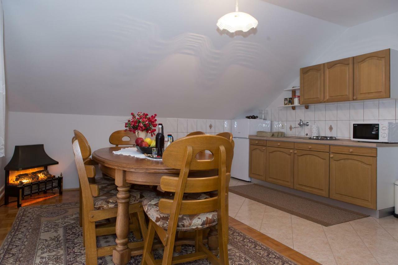 Apartman Dubravcic Apartment Otočac Екстериор снимка