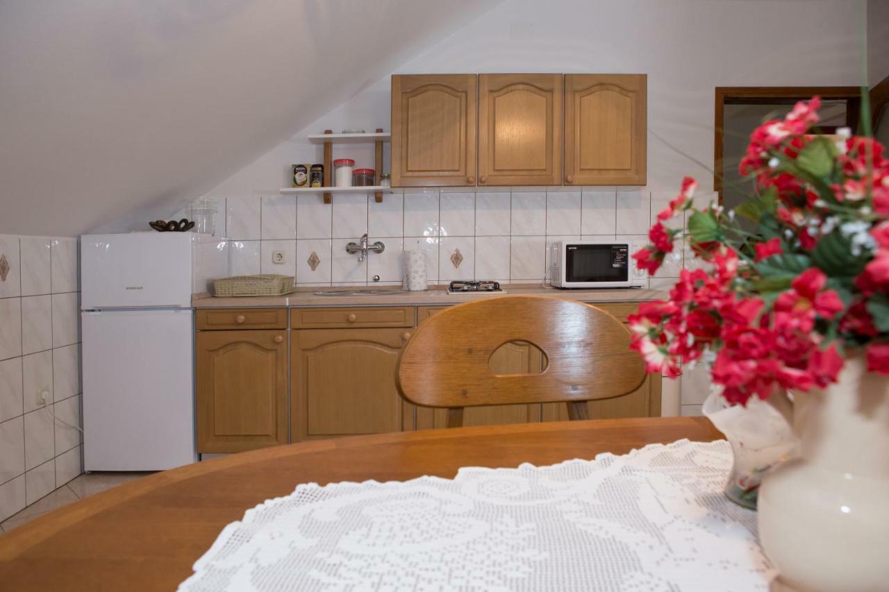 Apartman Dubravcic Apartment Otočac Екстериор снимка
